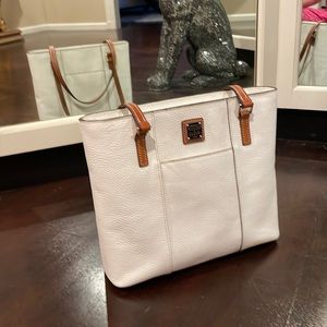 Dooney & Bourke med size Tote Bag.